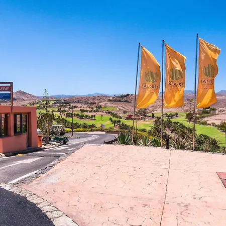 Par 4 10 Villa